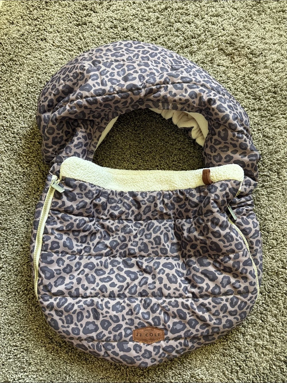 JJ Cole Leopard Print Infant Car Seat Cover - Cream Sherpa